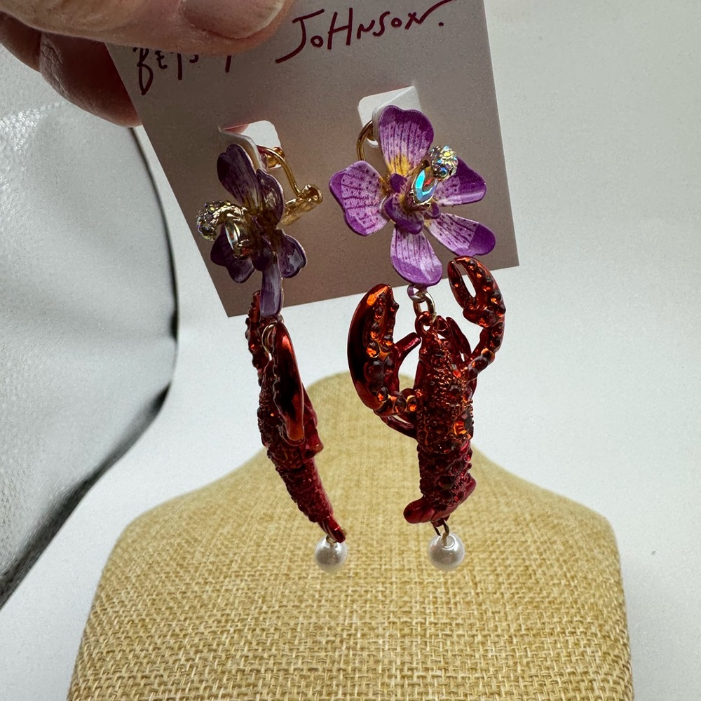 New Betsey Johnson Mermaid Jewels Lobster Orchid Statement Earring Crystal - Picture 5 of 11